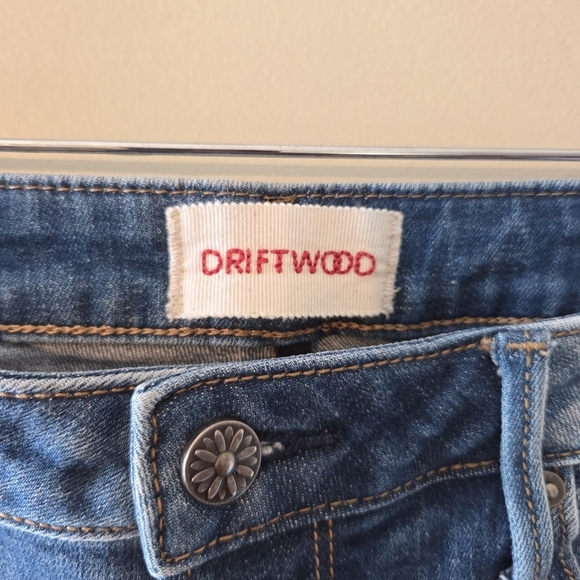 Driftwood Candace Embroidered Hem Straight Ankle High Rise Crop Jeans Size 28 - Picture 8 of 16